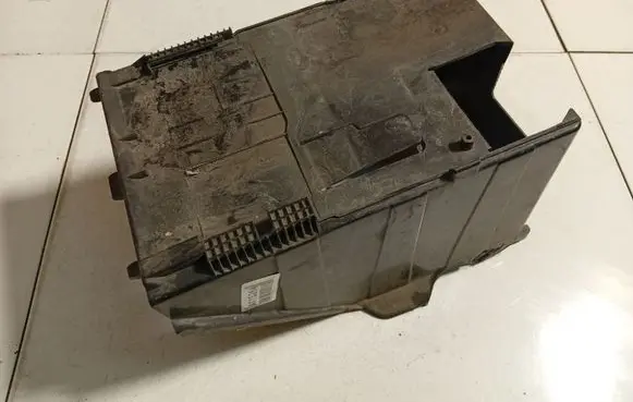 Citroen C4 II Battery box tray 9687472580