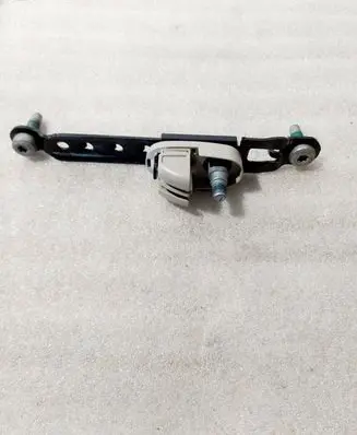 Chrysler Pacifica Seat belt adjustment rail 34203578A