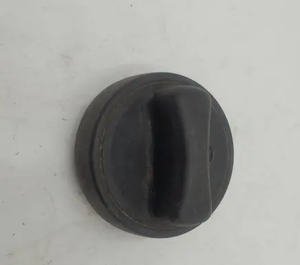 Mercedes-Benz E W124 Fuel tank filler cap 1404700005