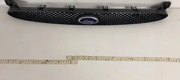 Ford Escort Front grill 95ab8200b2d