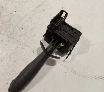 Renault Laguna II Wiper control stalk 8200002461