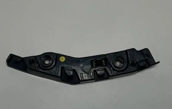Front bumper mounting bracket