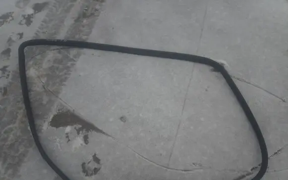 Toyota Auris E180 Front door rubber seal