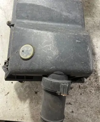 Mercedes-Benz Vito Viano W638 Air filter box A6380941782