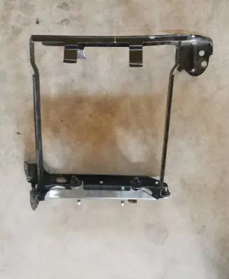 Chevrolet Corvette C7 Radiator mount bracket 84399883