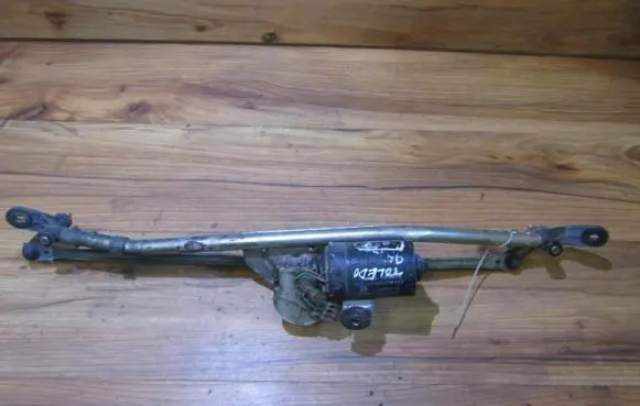 Seat Toledo I (1L) Front wiper linkage and motor 1l0955313