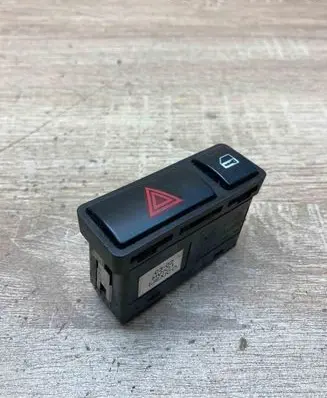 BMW 3 E46 Hazard light switch 8368920
