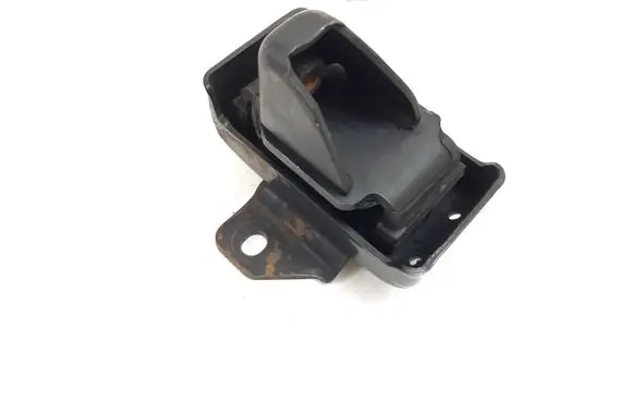 Engine mount bracket