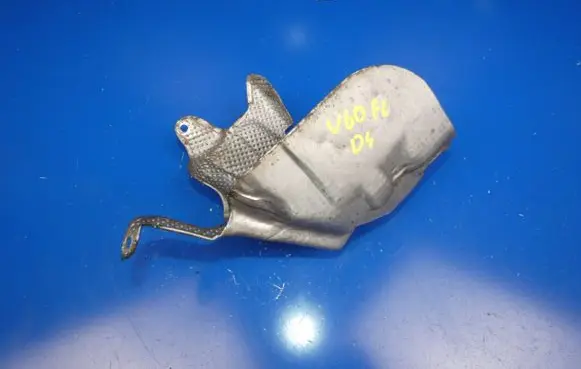 Volvo V60 Heat shield in engine bay 31411180
