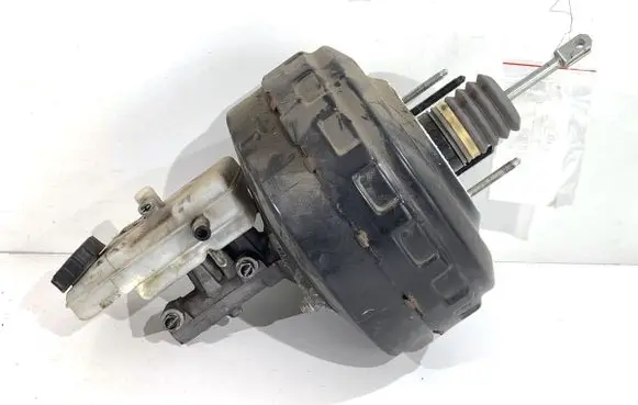 Renault Master III Brake booster 472100453R