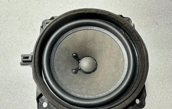 Hyundai i40 Front door speaker 963303V000 S7D3 SS10514