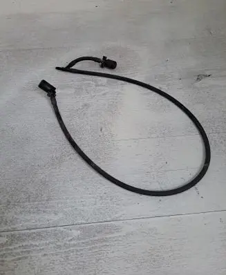 Windshield washer spray nozzle