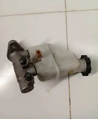KIA Sorento Master brake cylinder 22240 GLar 0921