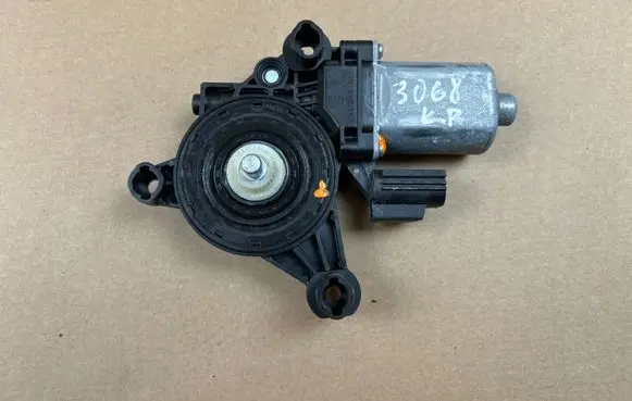 Ford Mustang Mach-E Front door window regulator motor CM094010C 1140046228