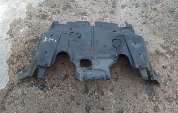 Subaru Outback Engine splash shield/under tray 56440AG100