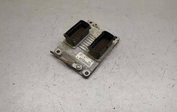 Opel Corsa C Engine control unit/module 0261207423