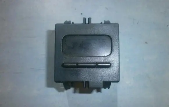 Renault Megane I Screen/display/small screen 7700421037