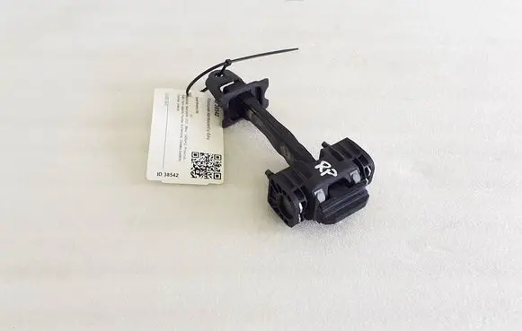Opel Vivaro Front door check strap stopper 