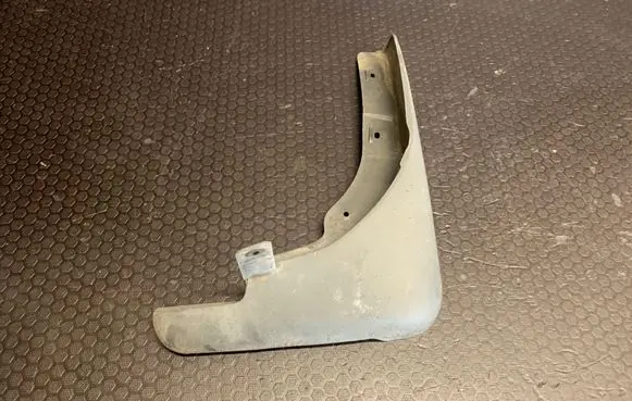 Nissan X-Trail T30 Front mudguard 63854 8H300
