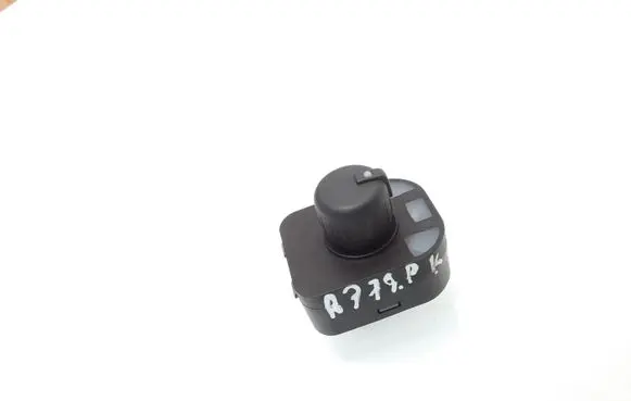Audi A4 S4 B7 8E 8H Wing mirror switch 8E0959563