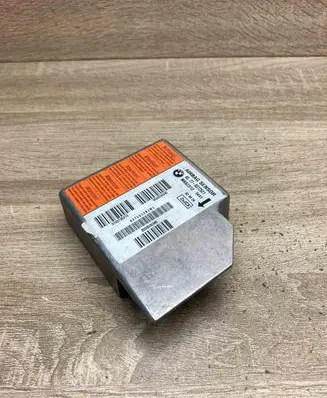 BMW 5 E34 Airbag control unit/module 8372521