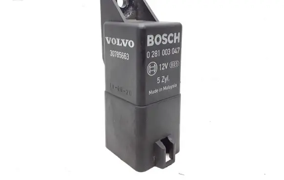 Volvo XC60 Glow plug pre-heat relay 30785663 0281003047