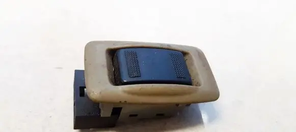 Mazda 626 Electric window control switch C8HD9705 C8H-D97-05