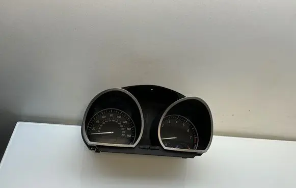 BMW Z4 E85 E86 Speedometer (instrument cluster) 9168179 102439122 25811510