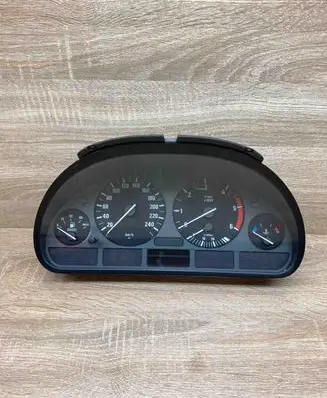BMW 5 E39 Speedometer (instrument cluster) 8381198 110008735