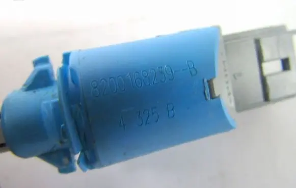 Clutch pedal sensor