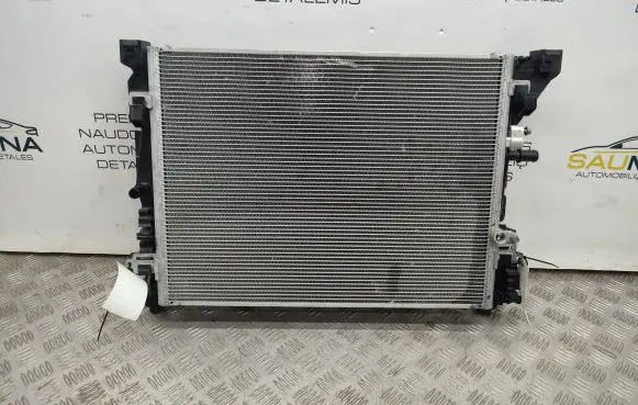 Renault Zoe Radiator set 921007736R 8A7560400