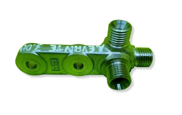 Maserati Levante Fuel distributor 298649