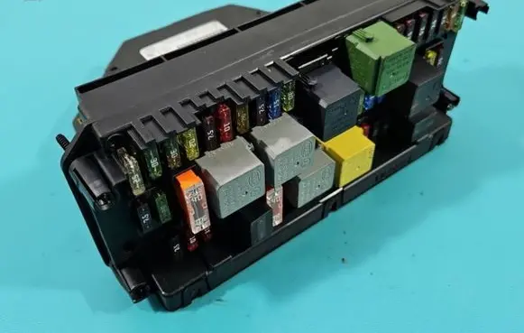 Mercedes-Benz CLS C218 X218 Central body control module A2129004125 IMPRK1408027