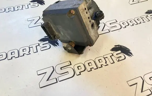 BMW 7 E38 ABS Pump 1163025