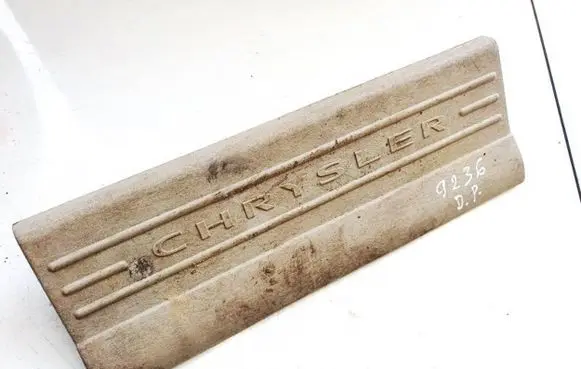 Chrysler Pacifica Front sill trim cover 13963l w480