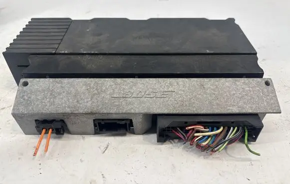 Audi Q7 4L Sound amplifier 4L0035223D 494010002 4L0910223G