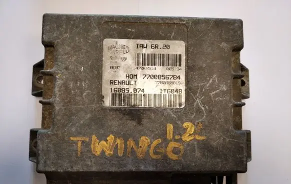 Renault Twingo I Engine control unit/module IAW6R20 7700856784