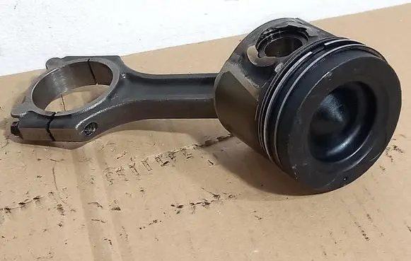 Hyundai i40 Piston