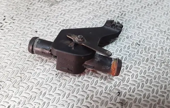 Volkswagen Transporter - Caravelle T4 Coolant heater control valve 701819809