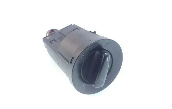 Volkswagen Golf IV Light switch 1C0941531
