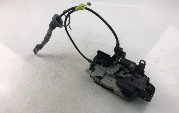 Volvo S90, V90 Coupe door lock (next to the handle) 31462456