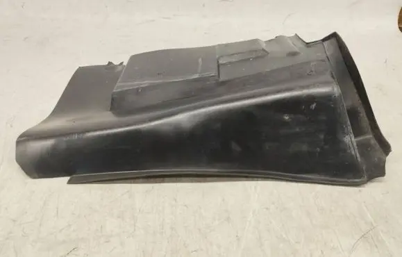 Mercedes-Benz E W124 Other engine bay part 1246261630 A1246261630