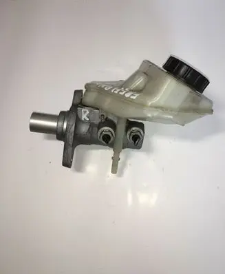 Land Rover Freelander 2 - LR2 Master brake cylinder 03350885571
