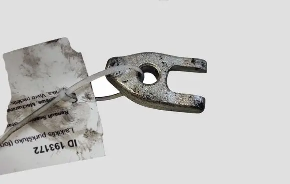 Renault Scenic II - Grand scenic II Fuel Injector clamp holder