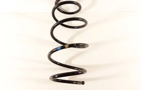 Toyota Auris E180 Front coil spring