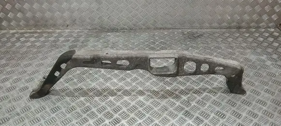 Engine mounting bracket