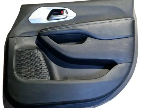 Chrysler Pacifica Front door card panel trim 6SZ391X3AC S40879799 5094840