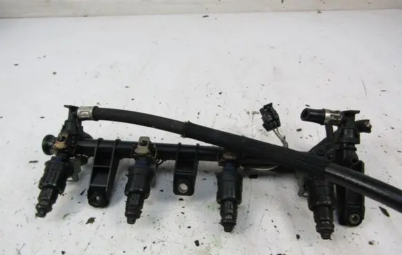 Renault Megane I Fuel main line pipe 