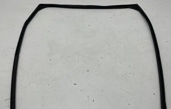 Rubber seal rear door