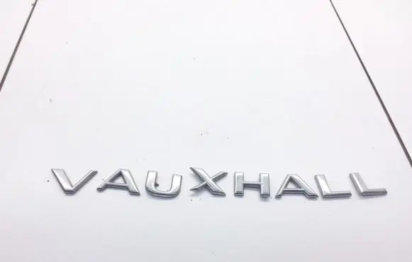 Opel Omega B1 Manufacturers badge/model letters 
